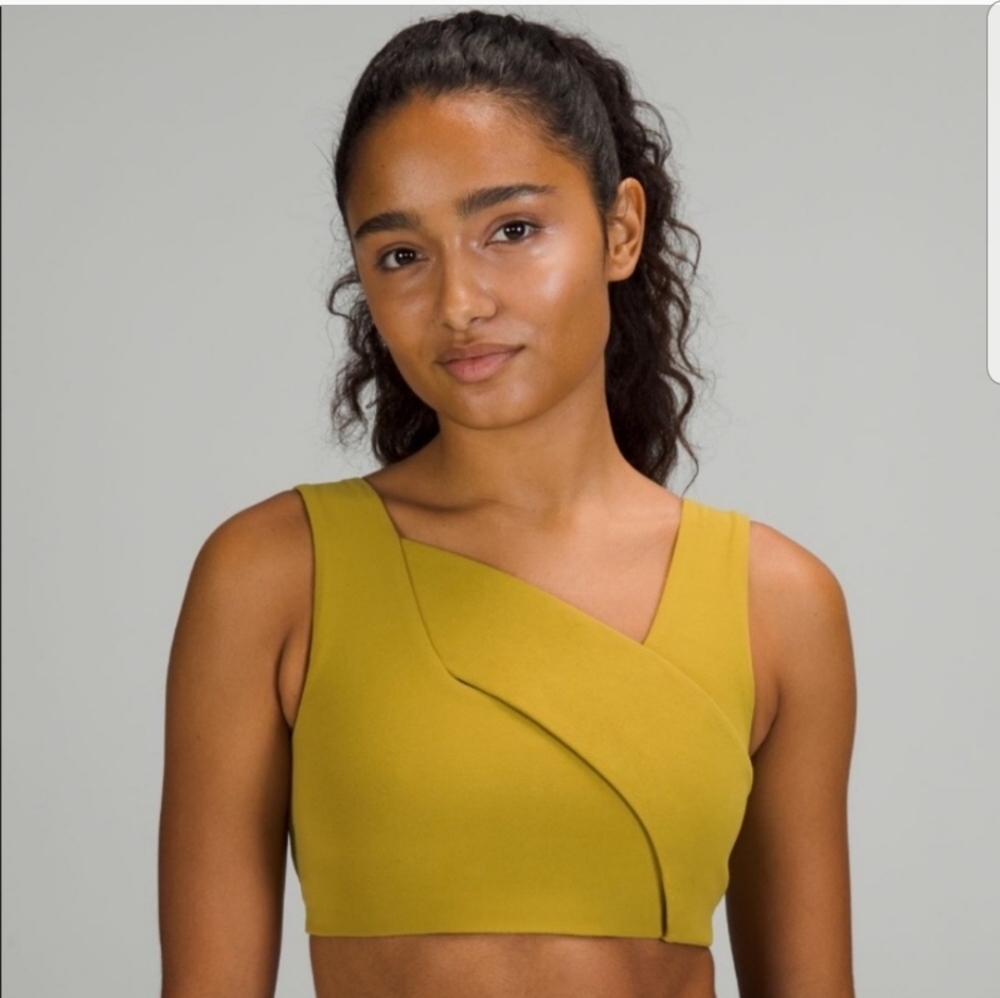 Lululemon Nulu Cross Front Yoga Bra Size 6 Auric Gold missing tag